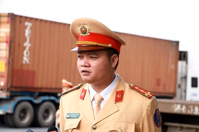 Đại úy Nguyễn Quốc Hiệu, Phó trạm trưởng trạm CSGT An Hưng Công an TP Hải phòng cho biết "Trong đợt cao điểm đảm bảo TTATGT dịp tết Dương lịch, tết Nguyên Đán và các lễ hội đầu năm 2020 lực lượng CSGT đã tăng cường trang thiết bị phối hợp cùng Phòng Cảnh sát ma túy, Công an huyện An Dương, Bệnh viện Công an Thành phố và Phòng Cảnh sát bảo vệ để tiến hành kiểm tra xử lý các lái xe có sử dụng chất ma túy, nồng độ cồn"