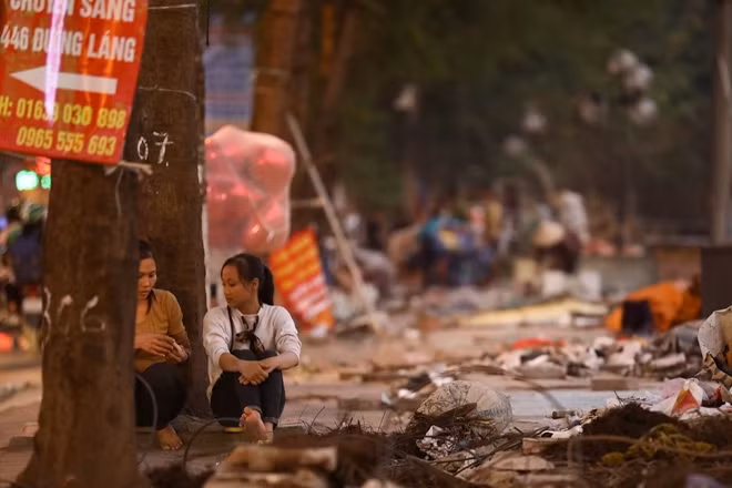 Những người chờ đợi ở đây chủ yếu là người làm thuê
