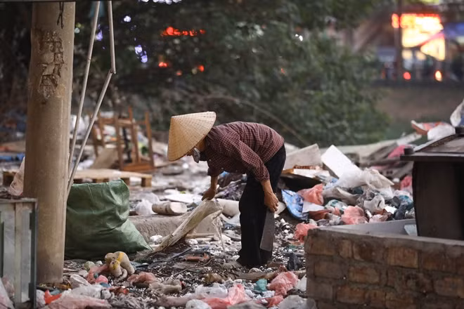 "Mảnh đất màu mỡ" cho các gánh đồng nát
