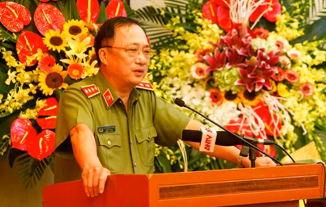 Thượng tướng Nguyễn Văn Thành, Uỷ viên Trung ương Đảng, Thứ trưởng Bộ Công an phát biểu tại Lễ công bố quyết định của Bộ trưởng Bộ Công an về công tác cán bộ.