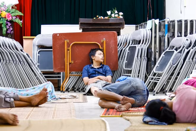 Một số gia đình được bố trí ở nhà văn hoá số 3, phường Ngọc Khánh.