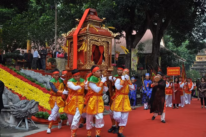 Lễ rước kiệu.
