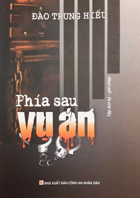 Bìa trước cuốn sách.