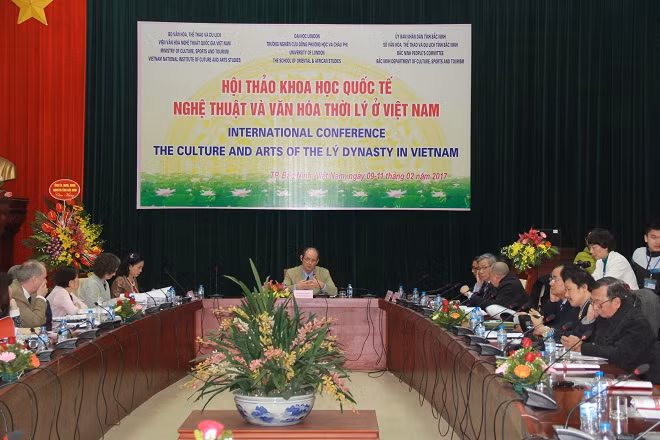 Các đại biểu dự hội thảo. Các đại biểu dự hội thảo.