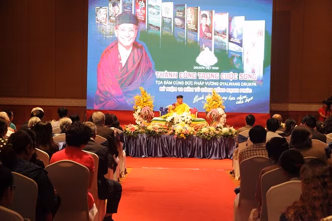 Quang cảnh buổi tọa đàm.