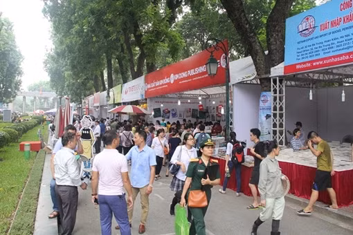 Khai mạc Triển lãm - Hội chợ sách quốc tế Việt Nam 2017