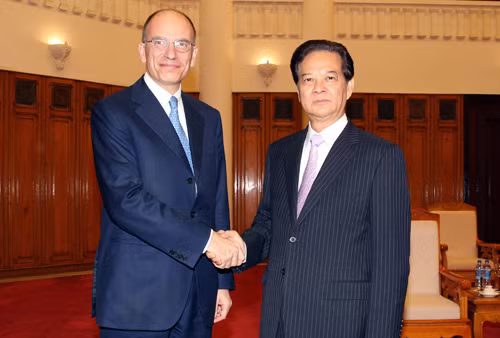 Thủ tướng Nguyễn Tấn Dũng tiếp ngài Enrico Letta, cựu Thủ tướng Italy đang có chuyến thăm và làm việc tại Việt Nam. Ảnh: TTXVN. Thủ tướng Nguyễn Tấn Dũng tiếp ngài Enrico Letta, cựu Thủ tướng Italy đang có chuyến thăm và làm việc tại Việt Nam. Ảnh: TTXVN.