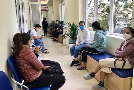 Bệnh nhân hiếm muộn chờ khám tại Trung tâm Hỗ trợ sinh sản và Công nghệ mô ghép - Bệnh viện Đại học Y Hà Nội. Bệnh nhân hiếm muộn chờ khám tại Trung tâm Hỗ trợ sinh sản và Công nghệ mô ghép - Bệnh viện Đại học Y Hà Nội.