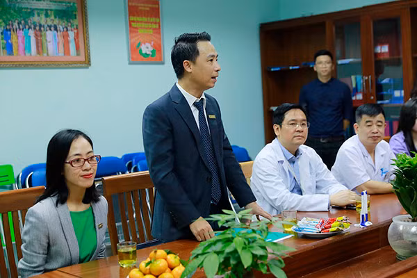 P.TGĐ Lại Tất Hà phát biểu tại Lễ bàn giao. P.TGĐ Lại Tất Hà phát biểu tại Lễ bàn giao.