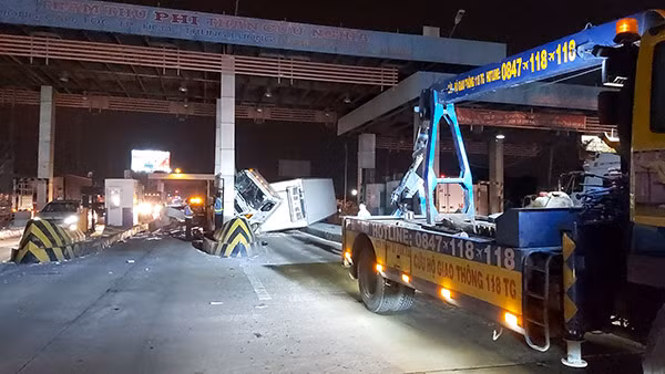 Hiện trường vụ tai nạn. Hiện trường vụ tai nạn.