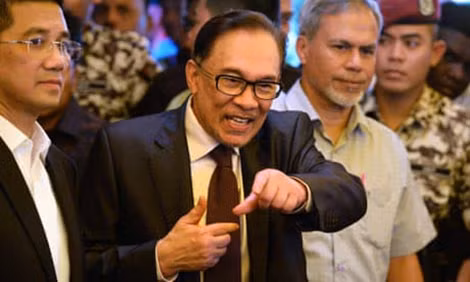 Ông Anwar Ibrahim. Ông Anwar Ibrahim.