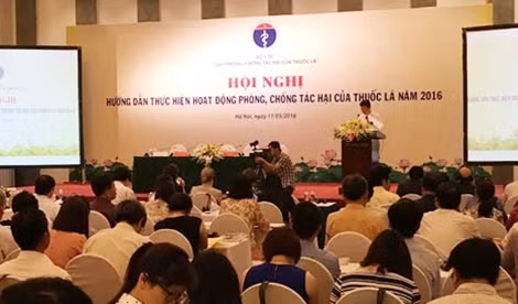 Nhiều đại biểu quan tâm đến vấn đề phòng chống tác hại của thuốc lá ở Việt Nam