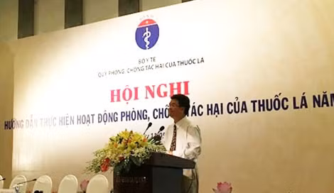 Thứ trưởng Bộ Y tế Phạm Lê Tuấn phát biểu khai mạc.