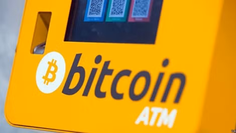 Bitcoin được nhiều nơi chấp nhận như hình thức thanh toán cho nhiều loại hàng hóa và dịch vụ.