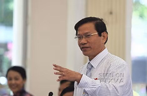 Đại biểu Võ Văn Thương với phát ngôn gây sốc tại kỳ họp lần thứ 14 HĐND TP Đà Nẵng khóa 8, nhiệm kỳ 2011-2016.