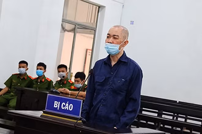 Bị cáo Nguyễn Châu Tuấn tại phiên tòa.