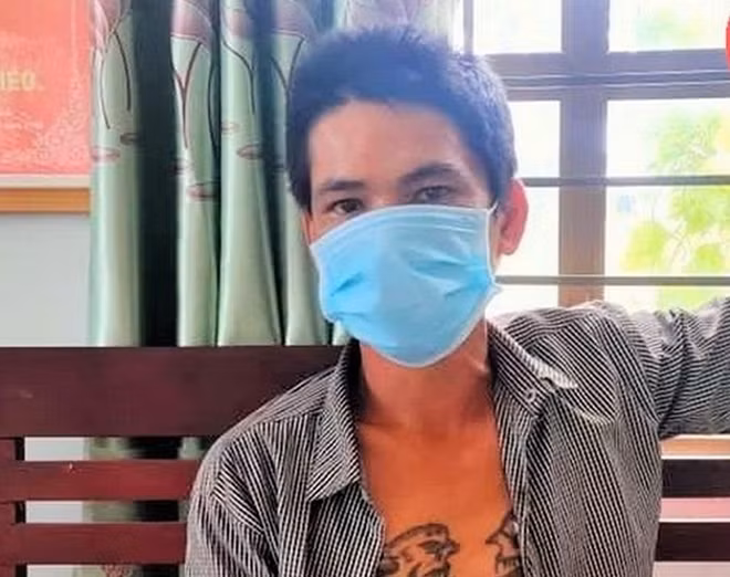 Đối tượng Nguyễn Hoàng Quốc Vương sau khị bị tạm giữ hình sự. Ảnh: CTV.