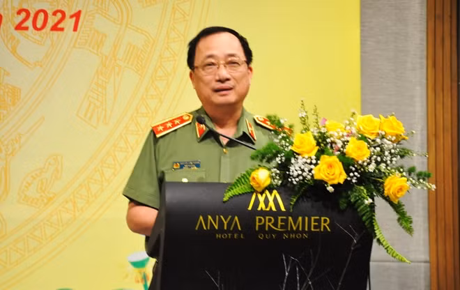 Thứ trưởng Nguyễn Văn Thành phát biểu chỉ đạo tại hội nghị.