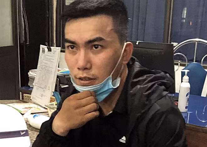Đối tượng Nguyễn Hữu Tình tại cơ quan Công an.