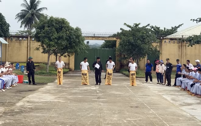 Nhiều hoạt động vui chơi lành mạnh, bổ ích dành cho các học viên được tổ chức nhân dịp lễ, Tết.