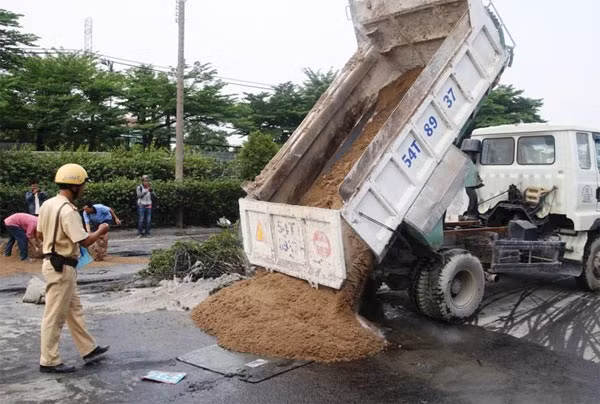 Hiện trường vụ TNGT.