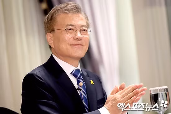 Năm đầu tiên cầm quyền của Tổng thống Hàn Quốc Moon Jae-in được đánh giá là đã gặt hái được nhiều thành công với những thay đổi mang tính bước ngoặt. Ảnh: Yonhap