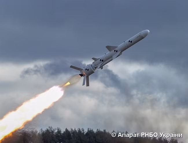 Hình dáng tên lửa hành trình mới của Ukraina. Ảnh: Văn phòng Báo chí NSDC