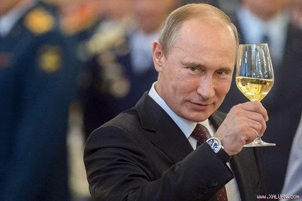 Theo hãng tin CNBC Tổng thống Nga Putin chính là một nhà điều đình tài tình đứng sau hội nghị thượng đỉnh Mỹ-CHDCND Triều Tiên. Ảnh: RT