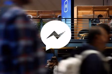 Bộ Tư pháp Mỹ yêu cầu Facebook mở mã khóa ứng dụng Messenger để điều tra nhóm tội phạm MS-13. Ảnh: Reuters