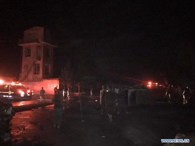 Khi người dân tập trung vào đêm Giao thừa hôm 23-3 để đón Năm mới Afghanistan ở sân vận động Ghazi Mohammad Ayoub thì vụ nổ bom xe xảy ra. Ảnh: Tân Hoa