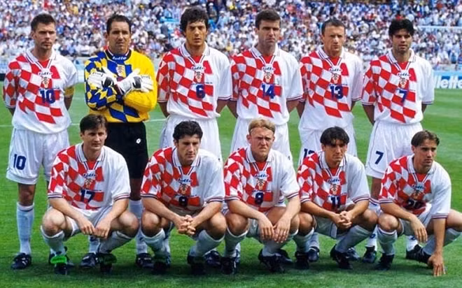 Đội tuyển Croatia với đồng phục phong cách bàn cờ. Ảnh: Reuters