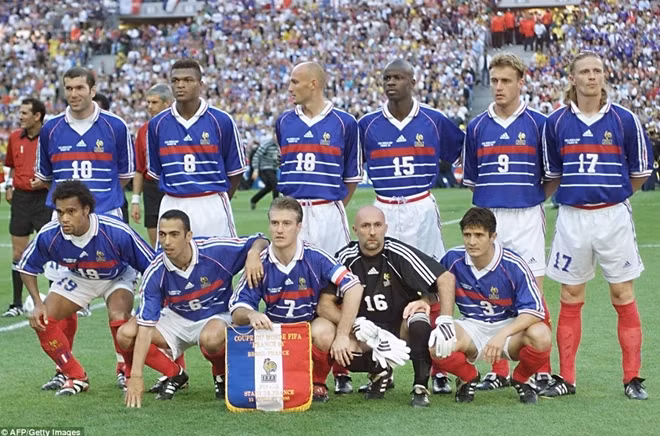 Đội tuyển Pháp tại World Cup 1998 trên quê nhà. Ảnh: AFP