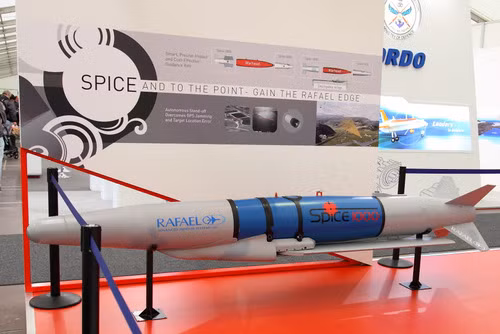 Tên lửa MK-83 dùng cho máy bay F-35. Ảnh: Reuters
