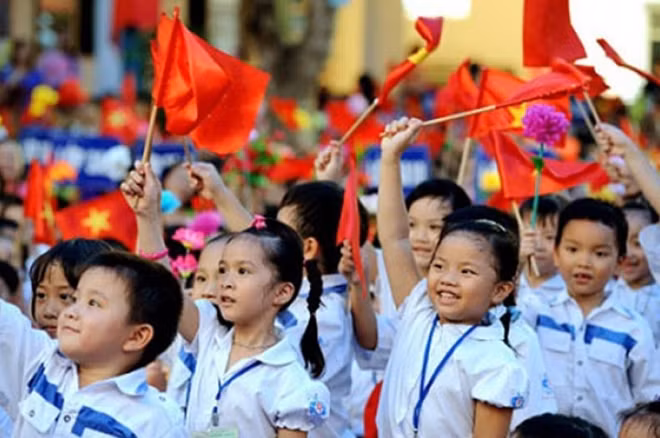 Hà Nội tăng học phí trường công lập vùng thành thị