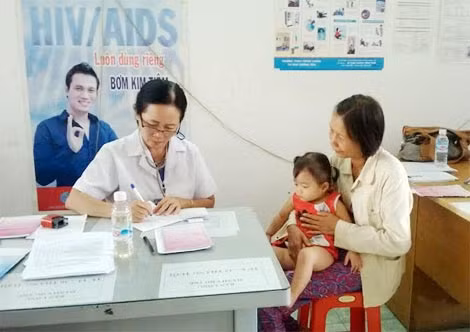 Phòng ngừa bệnh viêm não mô cầu bằng tiêm phòng vắc xin. Phòng ngừa bệnh viêm não mô cầu bằng tiêm phòng vắc xin.