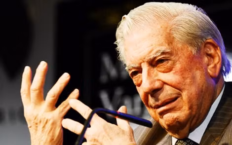 Nhà văn Mario Vargas Llosa.