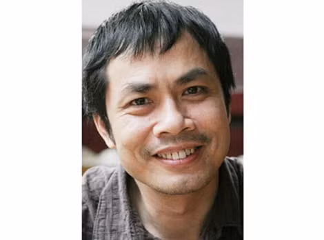 Nhà thơ Hữu Việt.