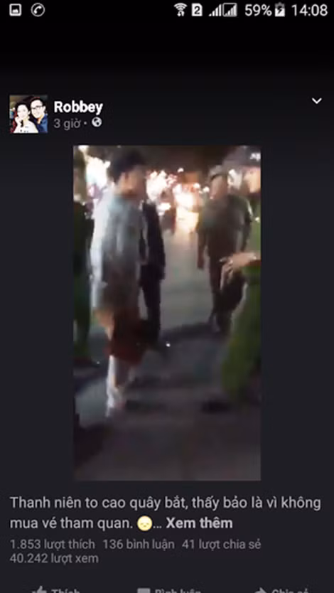 Anh Quang (áo trắng). Ảnh cắt từ clip.