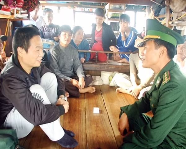 Từ Tự Lập nói chuyện cảm ơn các ngư dân và Biên phòng Việt Nam đã cứu mạng, giúp đỡ tạo điều kiện tốt nhất cho Lập.