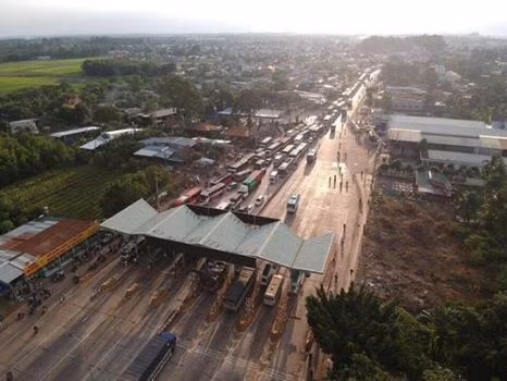 Trạm thu phí BOT Biên Hòa.
