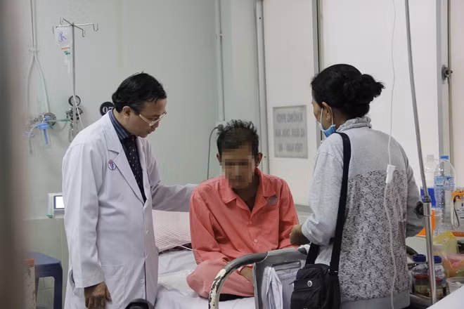 Bệnh nhân đã được cứu sống thành công, đang được theo dõi chăm sóc tại Chợ Rẫy.