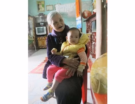 Bà nội Tiến là người vui mừng nhất khi chứng kiến cháu mình toại nguyện ước mơ.