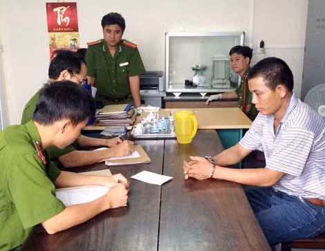 Đối tượng Trần Văn Trà tại cơ quan điều tra.