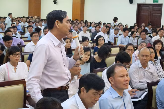 Nhiều doanh nghiệp muốn nêu khó khăn của doanh nghiệp mình với cơ quan thuế, hải quan.
