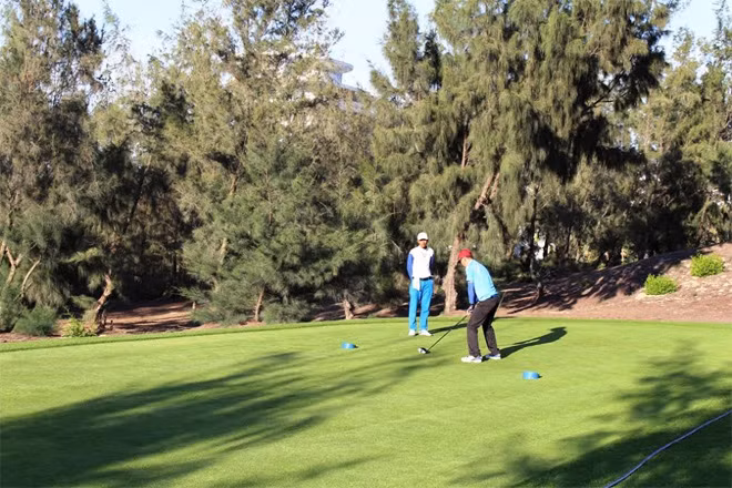 Sân golf FLC Quy Nhơn được đánh giá là sân golf mới đẹp nhất châu Á năm 2016.