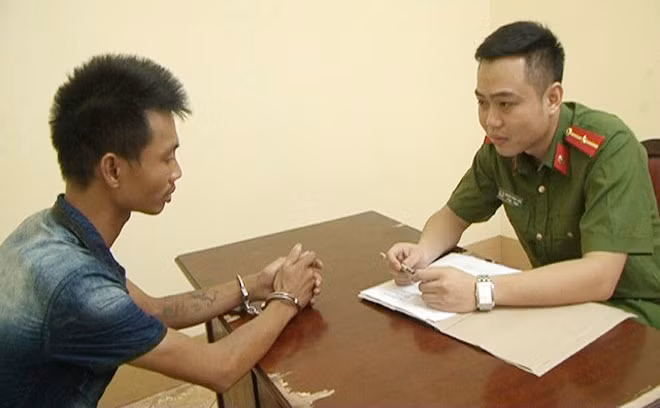 Trần Đăng Tuấn khai nhận hành vi phạm tội tại cơ quan Công an.