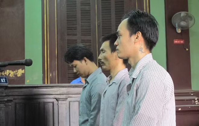 Các bị cáo tại phiên tòa phúc thẩm.
