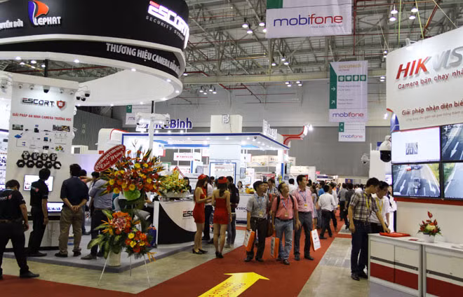 Thông tin chi tiết: www.firesafetyvietnam.vn - www.secutechvietnam.com - ww.vietfair.vn.