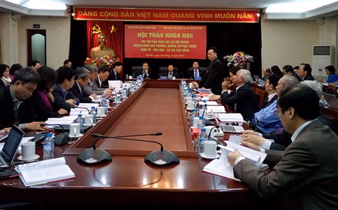 Các đại biểu dự hội thảo.