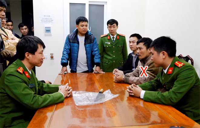 Đối tượng Công tại cơ quan Công an. Đối tượng Công tại cơ quan Công an.